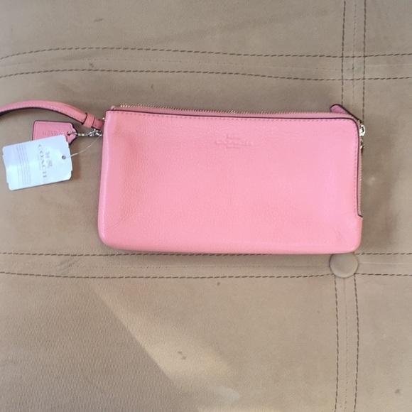 Coach nwt leather wallet/wristlet - Picture 2 of 5